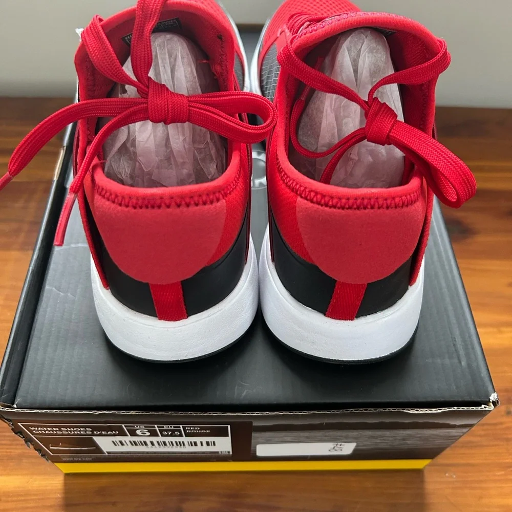 Sea-Doo Water‎ Shoes size 6 NIB
